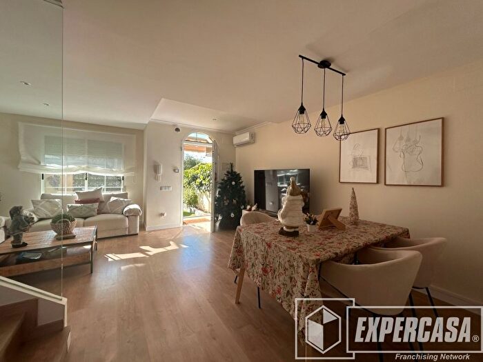 Casas en venta y pisos alquiler - 1