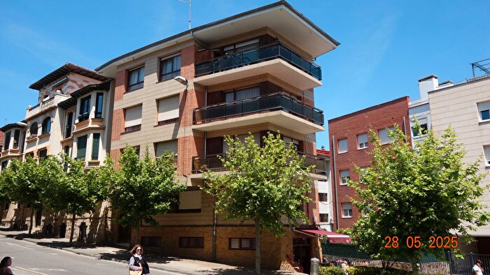 Piso en venta en Algorta, Villamonte de 3 habitaciones