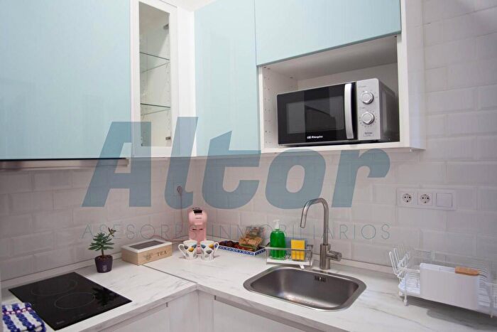 Casas en venta y pisos alquiler - 3