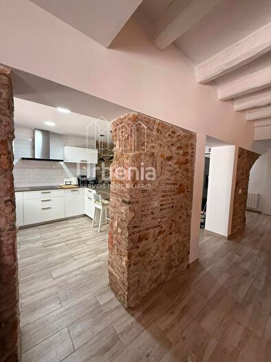 Casas en venta y pisos alquiler - 3
