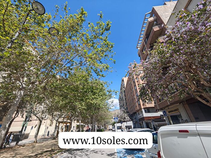 Casas en venta y pisos alquiler - 1