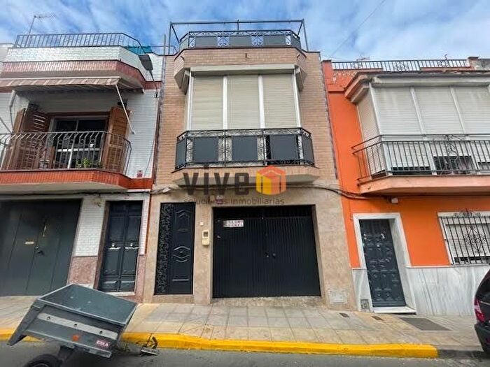 Casas en venta y pisos alquiler - 1