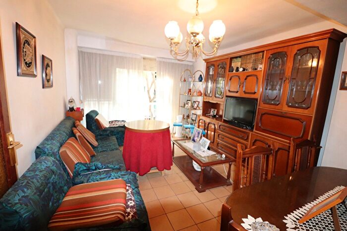 Casas en venta y pisos alquiler - 2