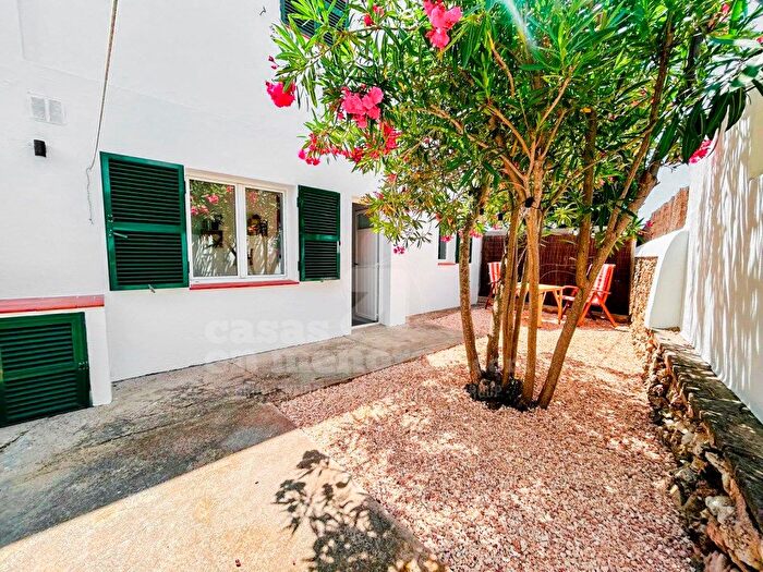 Casas en venta y pisos alquiler - 3