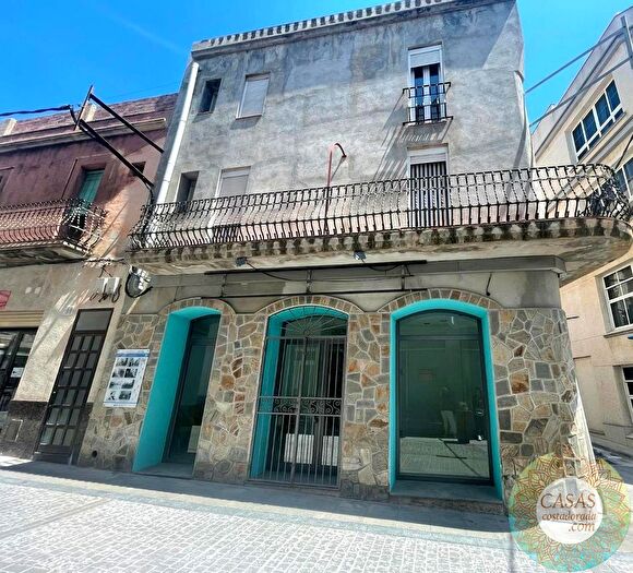 Casas en venta y pisos alquiler - 1