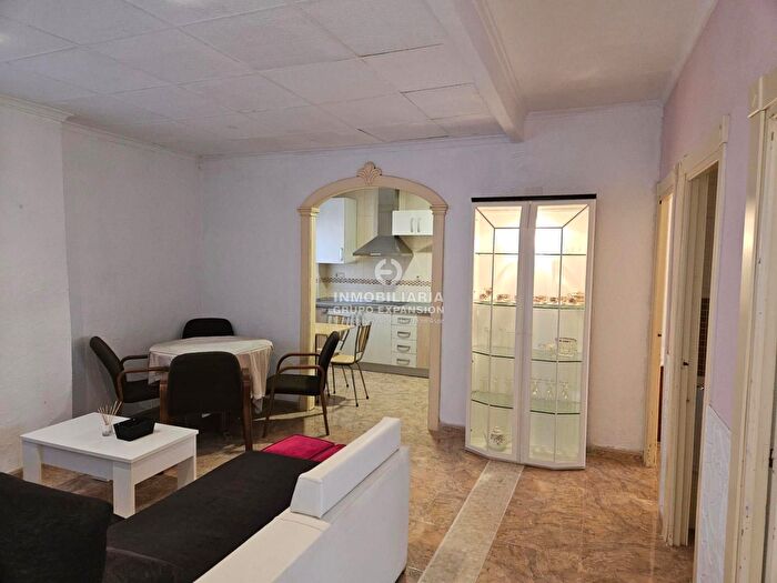 Casas en venta y pisos alquiler - 2