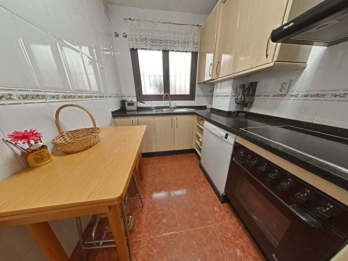 Casas en venta y pisos alquiler - 2