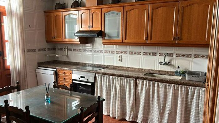 Casas en venta y pisos alquiler - 1