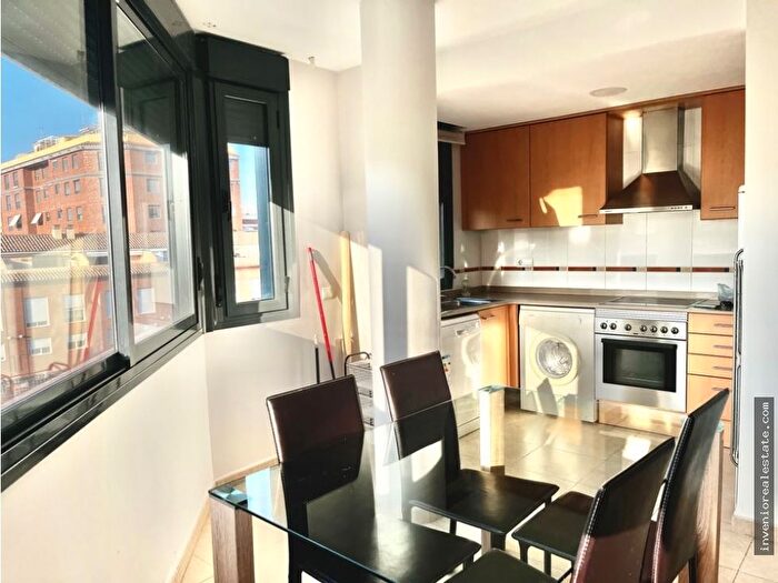 Casas en venta y pisos alquiler - 2