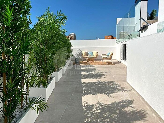 Casas en venta y pisos alquiler - 2