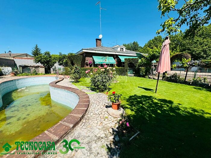 Casas en venta y pisos alquiler - 1