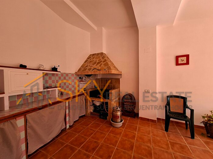 Casas en venta y pisos alquiler - 2