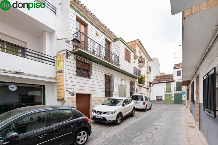 Casa en venta en Padul, Granada de 7 habitaciones