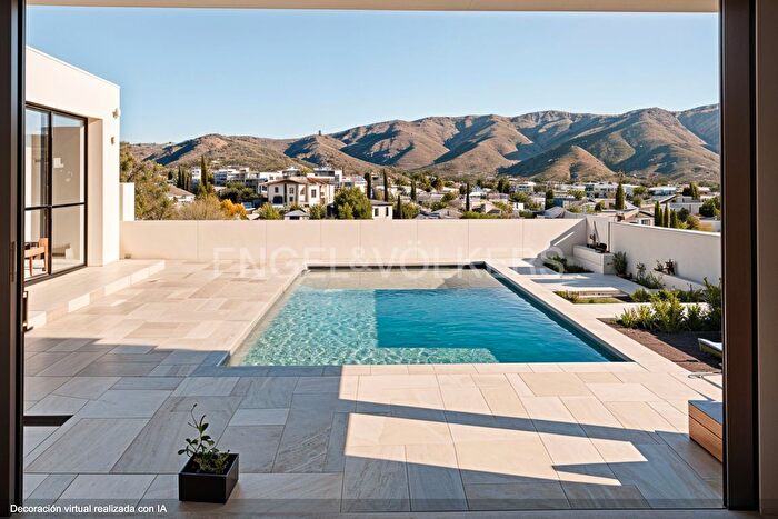 Casa en venta en Beniarbeig, Alicante de 4 habitaciones