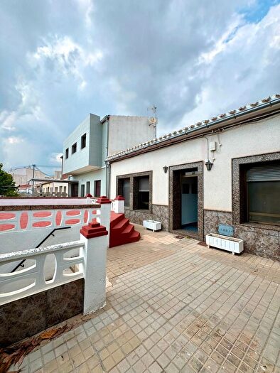 Casas en venta y pisos alquiler - 1