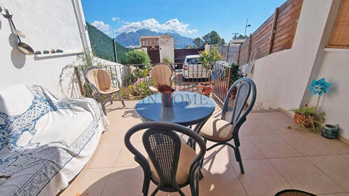 Casas en venta y pisos alquiler - 3