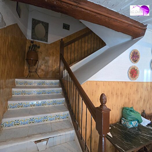 Casas en venta y pisos alquiler - 3