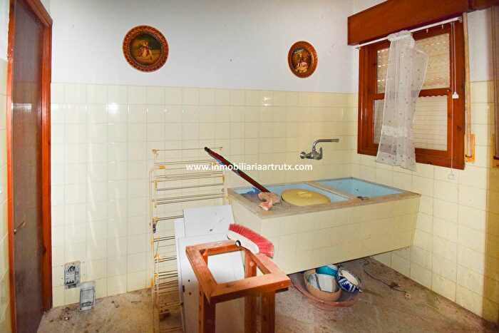 Casas en venta y pisos alquiler - 3