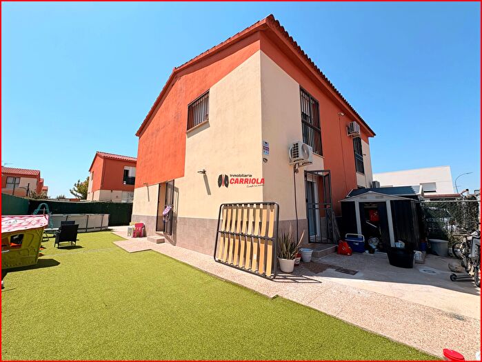 Casas en venta y pisos alquiler - 1