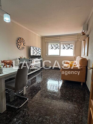 Casas en venta y pisos alquiler - 1