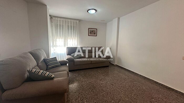Casas en venta y pisos alquiler - 1