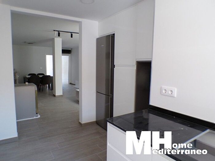 Casa en venta en Benifairó de les Valls, Valencia de 4 habitaciones