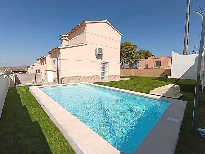 Casas en venta y pisos alquiler - 1