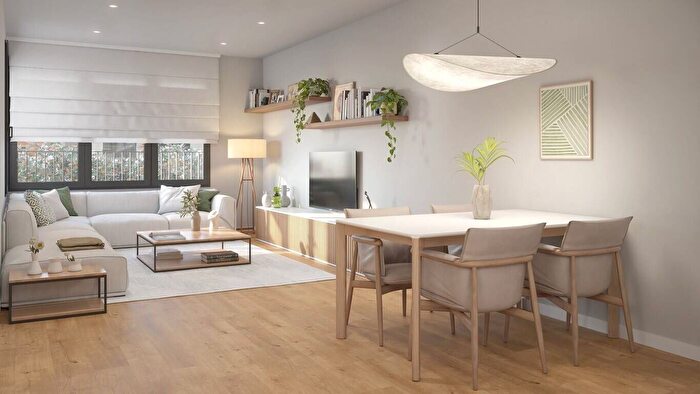 Piso en venta en Santa Eulàlia, LHospitalet de Llobregat de 4 habitaciones