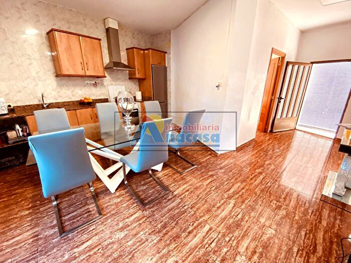 Casa en venta en Oliva pueblo, Oliva de 2 habitaciones