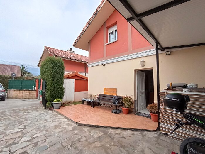 Casas en venta y pisos alquiler - 3