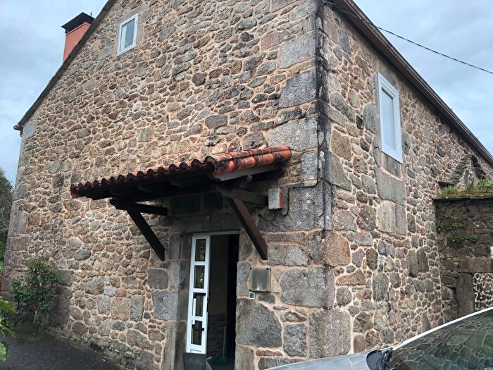 Casa en venta en Negreira, A Coruña de 4 habitaciones