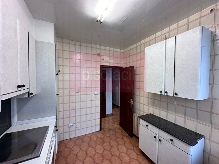 Casas en venta y pisos alquiler - 2