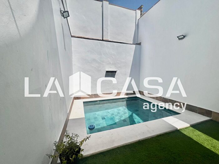 Casa en venta en Centro Doña Mercedes, Dos Hermanas de 3 habitaciones