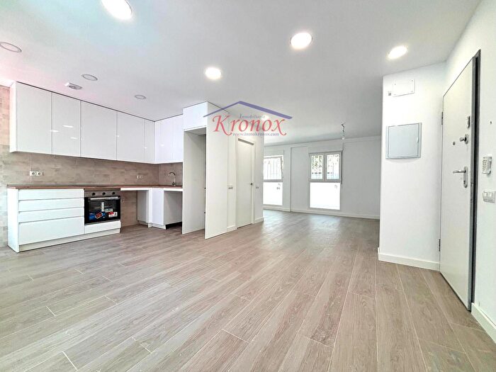 Casas en venta y pisos alquiler - 1