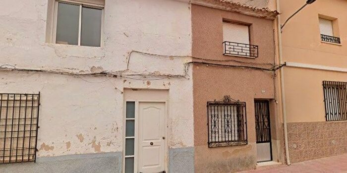 Casa en venta en Albatana, Albacete de 3 habitaciones