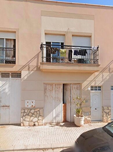 Casa en venta en El Ejido Ciudad, Ejido Centro de 3 habitaciones