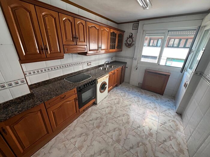 Casas en venta y pisos alquiler - 1