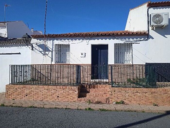 Casa en venta en Calañas, Huelva de 3 habitaciones