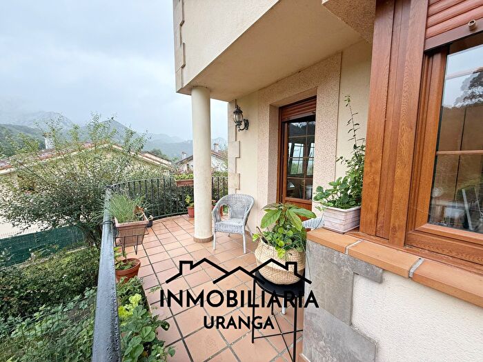 Casas en venta y pisos alquiler - 2