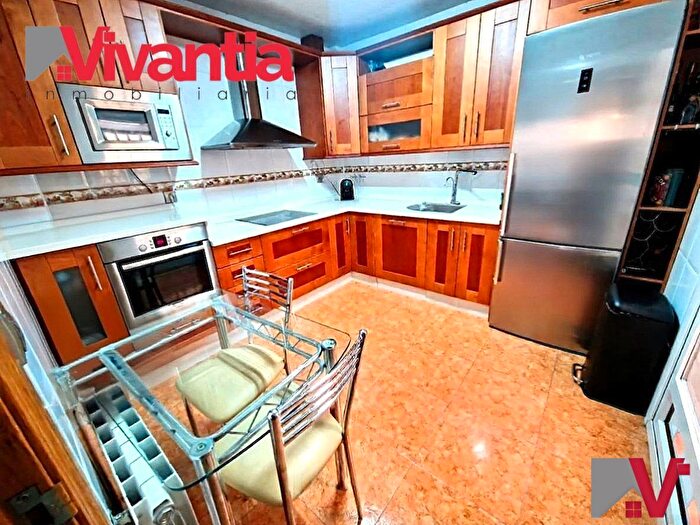 Casas en venta y pisos alquiler - 2