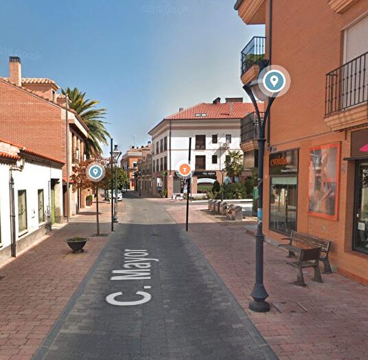 Casas en venta y pisos alquiler - 2