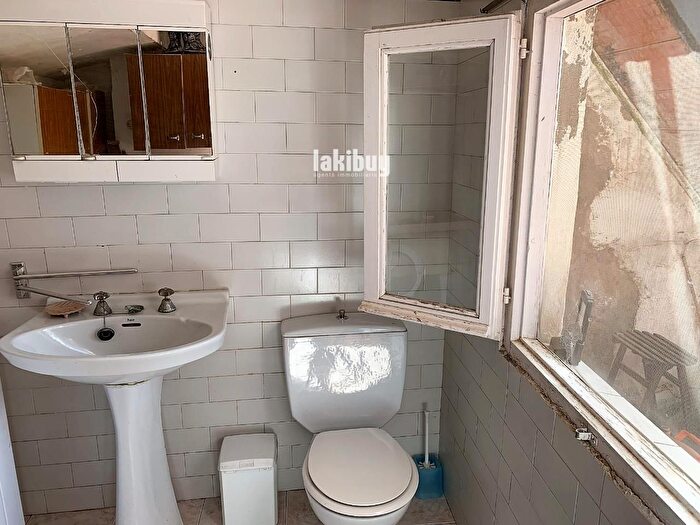 Casas en venta y pisos alquiler - 3