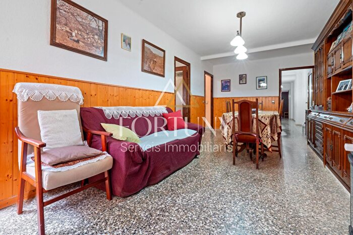 Casas en venta y pisos alquiler - 3