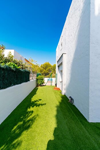 Casas en venta y pisos alquiler - 3