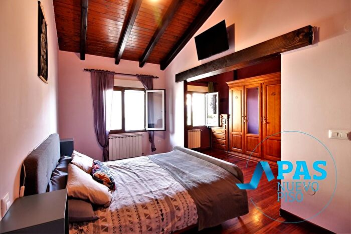 Casas en venta y pisos alquiler - 3