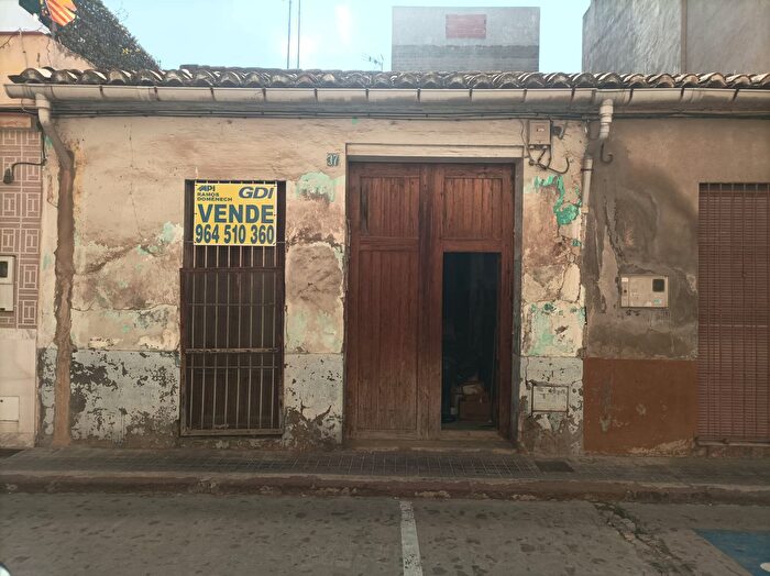 Casas en venta y pisos alquiler - 1