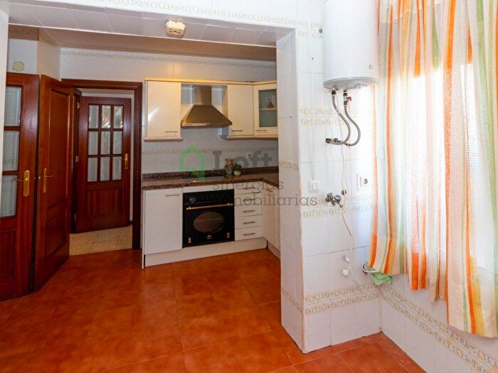 Casas en venta y pisos alquiler - 2