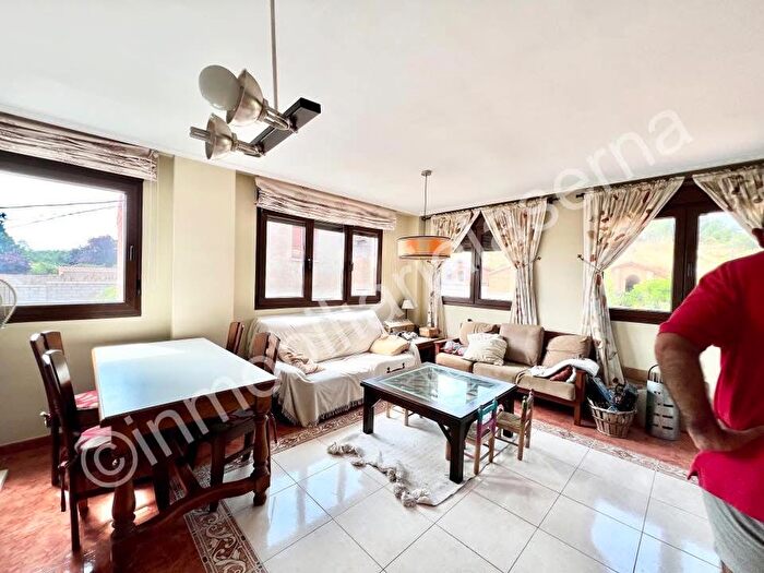 Casas en venta y pisos alquiler - 3