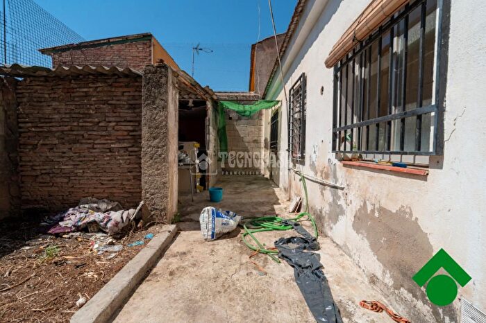 Casa en venta en Atarfe, Granada de 3 habitaciones