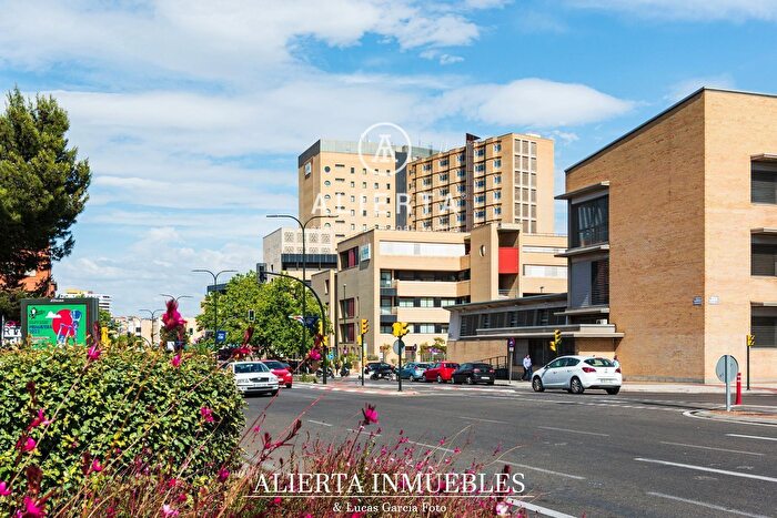 Casas en venta y pisos alquiler - 2